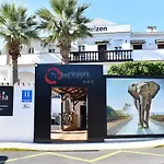 Zen Airport Τορρεμολίνος